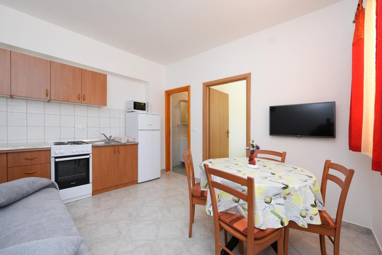 Apartments Sime Petrcane Exterior photo