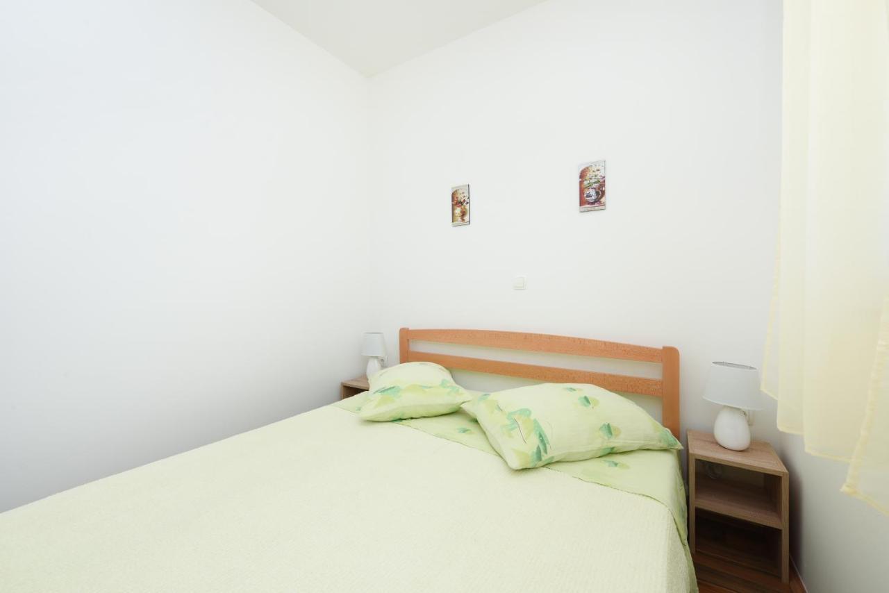 Apartments Sime Petrcane Exterior photo